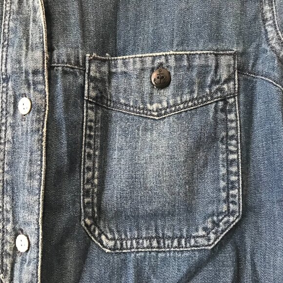 Madewell | Denim Boyshirt in Campground Wash - Picture 8 of 13